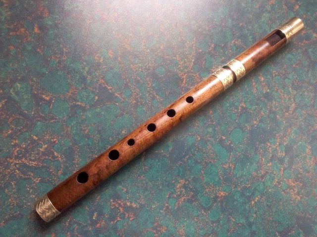 Tunable High D Pennywhistle in Roasted Birdseye Maple with Engraved Celtic Knot Ferrules